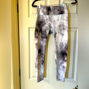 Calia by Carrie Underwood Essential 7/8 legging